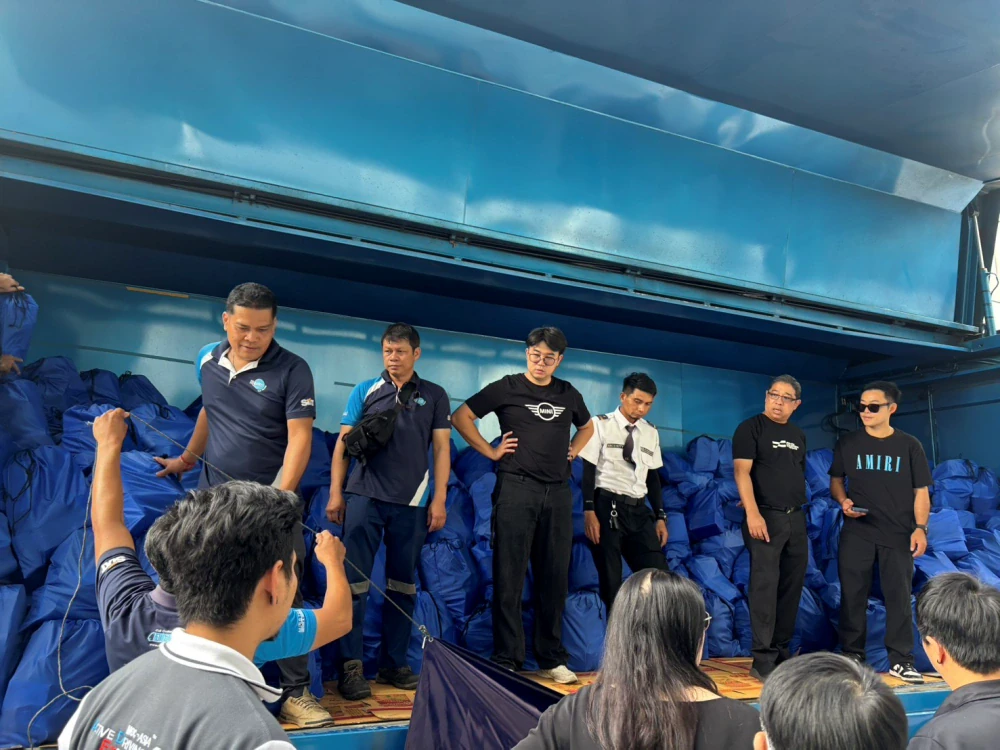 Delivering Care and Support to Flood-Affected Communities in Hat Yai District