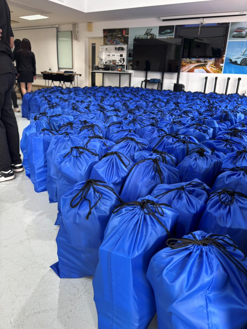 Delivering Care and Support to Flood-Affected Communities in Hat Yai District